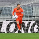 (FOTO) Samir Handanović poklonio dres sa posvetom Omladincu iz Sanice