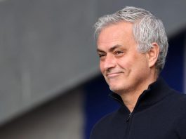 Jose Mourinho sletio na aerodrom, vrijeme je za preuzimanje voljenog kluba