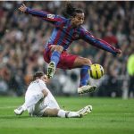 (VIDEO) Ronaldinho pokušao isprovocirati Ramosa pa dobio brutalan odgovor