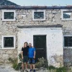 (FOTO) Luka Modrić se slikao s ocem ispred kuće u kojoj je odrastao