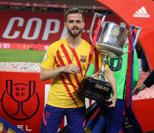 Barcelona zaprijetila Pjaniću