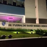Uklanjanje zastave sa ljiljanima izazvalo opravdane burne reakcije
