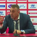 (VIDEO) Uzburkane strasti na pressici: Selektor Petev ušao u žestoku raspravu s novinarima