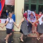 (VIDEO) Cirkus ispred hotela u kojem je Novak Đoković