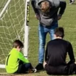 Razočarani dječak odbio braniti, a zatim je mladi sudija napravio potez za divljenje