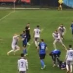 (VIDEO) Igrač davio protivnike, odluka sudije van pameti