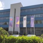 (FOTO) Državna zastava ispred FSBiH postavljena naopako i nepropisno