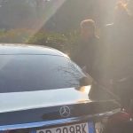 Milan Đurić u luksuznom Mercedesu stigao na medicinske preglede