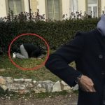 (FOTO) Njemu nema većeg od Allaha, ne bira mjesto da klanja namaz