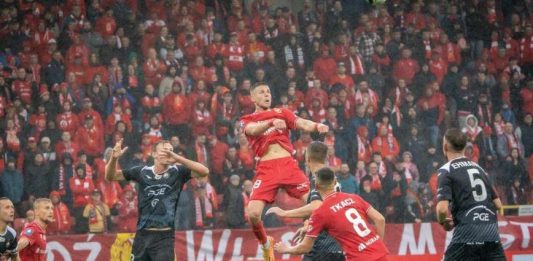 Novi trener otpisao našeg reprezentativca