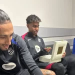 Yamal od najboljeg prijatelja iz Barcelone dobio zlatni Iphone