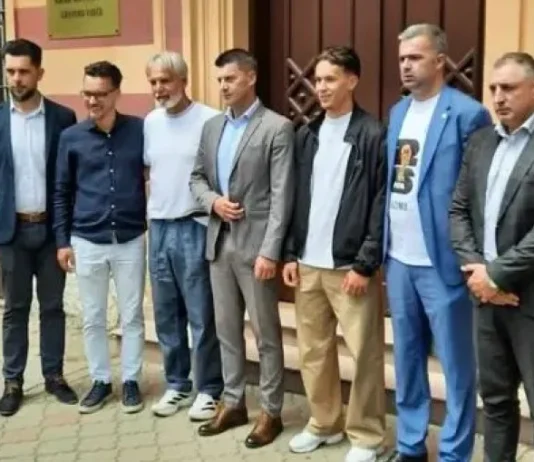 Zmaj proglašen počasnim građaninom Gračanice
