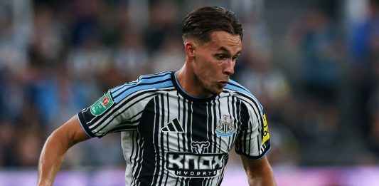 Navijači Newcastle Uniteda posvetili pjesmu Dediću
